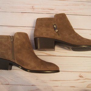 NEW Aerosoles Mythology Mid Brown Suede Ankle Boot
